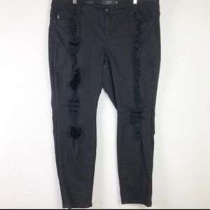 Torrid  premium distress skinny jeans sz24
